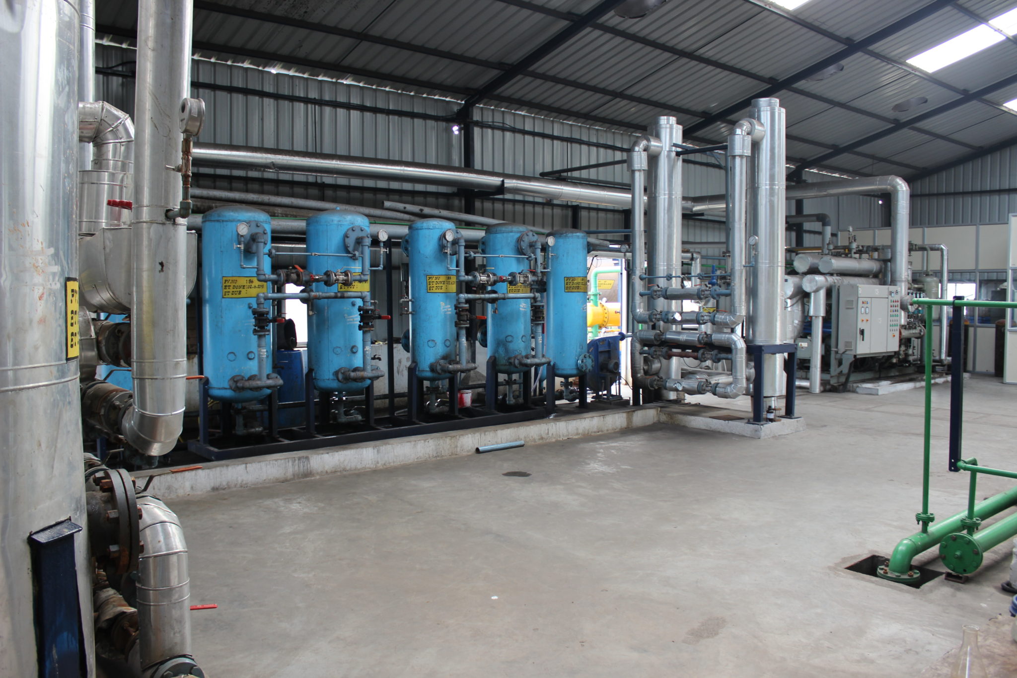 Largest CO2 and Dry Ice Manufacturer in South India Dry Ice Suppliers